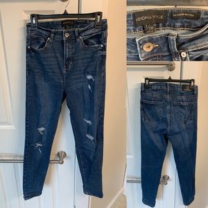 3 pair bundle Kendall + Kylie Jean. Cropped/ankle size 7/28